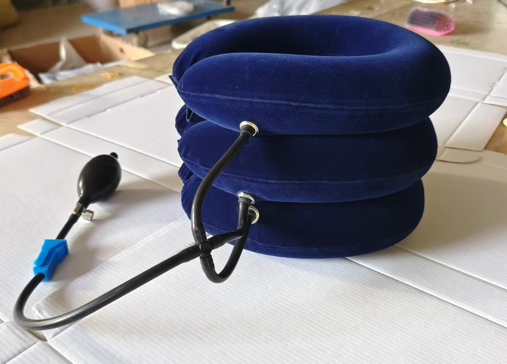 Is the inflatable cervical traction device effective for cervical spondylosis?