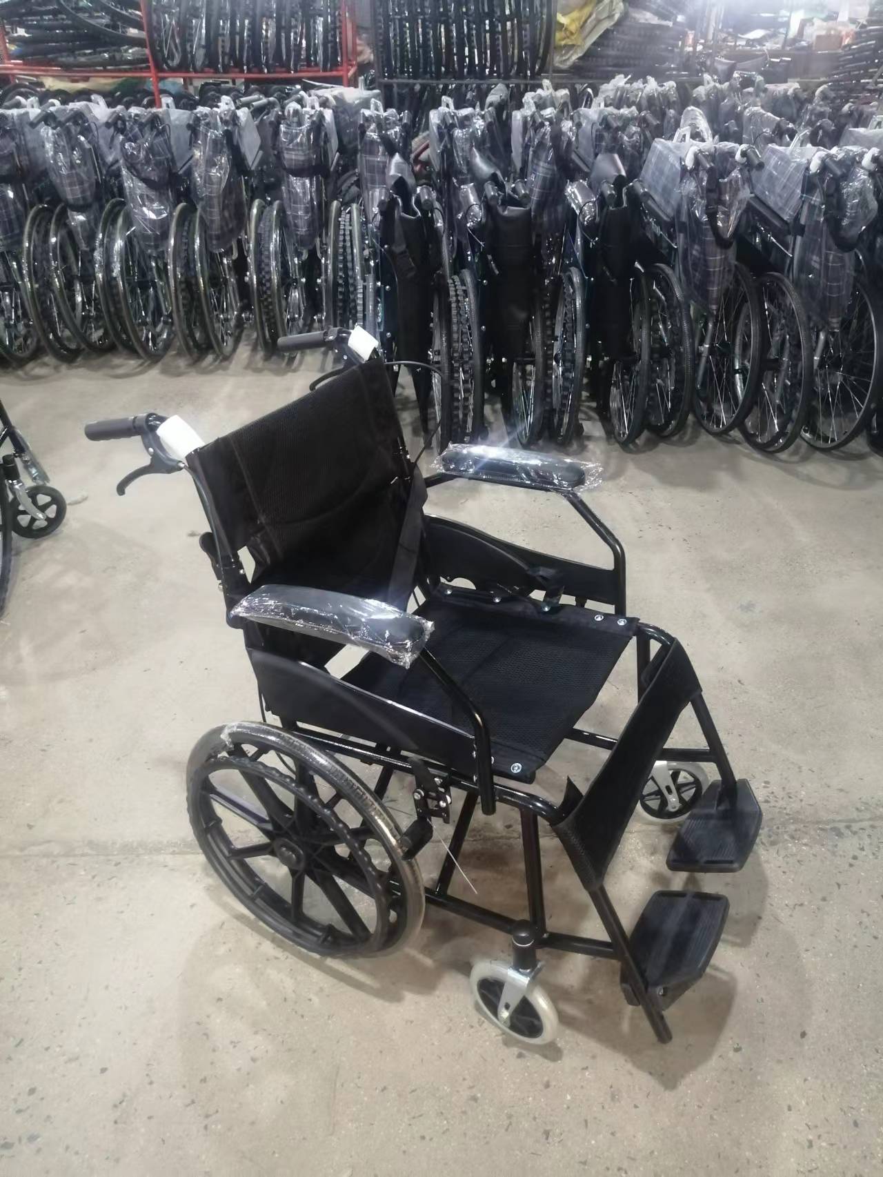 Foldable wheelchair